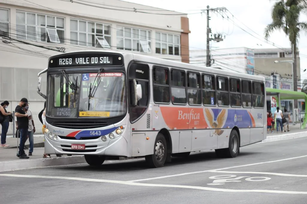 Linha de Ônibus A111 Estação Antonio João / Vila Márcia (via Câmara Municipal, FATEC, SENAI e ETEC), empresa Benfica BBTT - BB Urbano Transporte e Turismo, cidade Barueri, estado SP